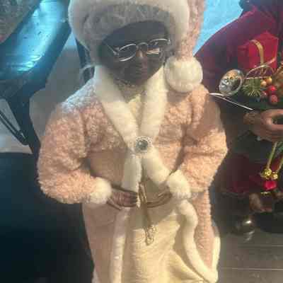 Pink Ms Claus