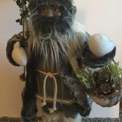 Organic Santa in Gray