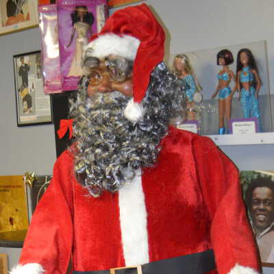 5-foot Dancing and singing English and Spanish singing Santa