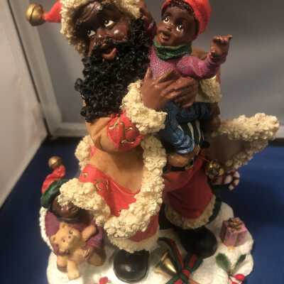 Hooray Figurine