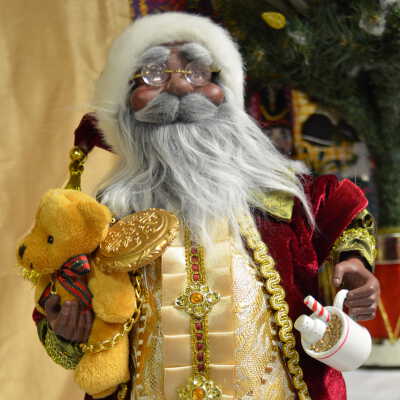 Pocket watch & cocoa Santa