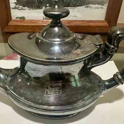 Soo line teapot. Marked