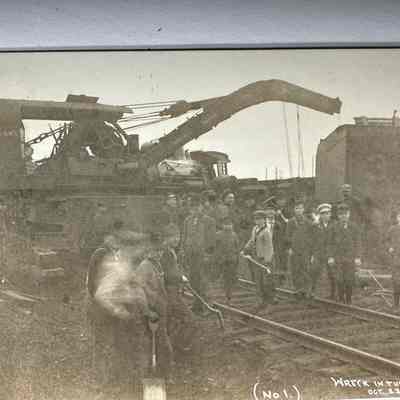 Altoona train wreck steam crane
