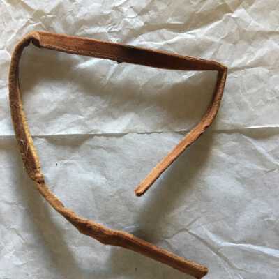 leather tie, came with case