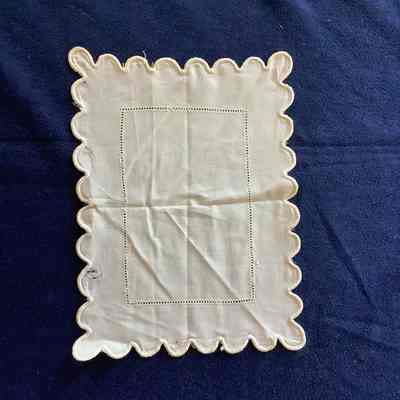 Scalloped edge handkerchief