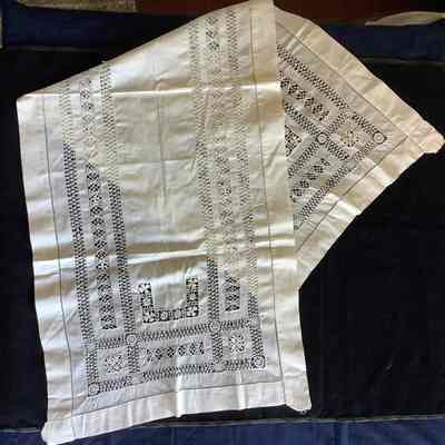 Rectangular decorative textile