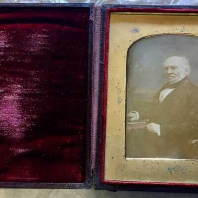 Daguerreotype 16