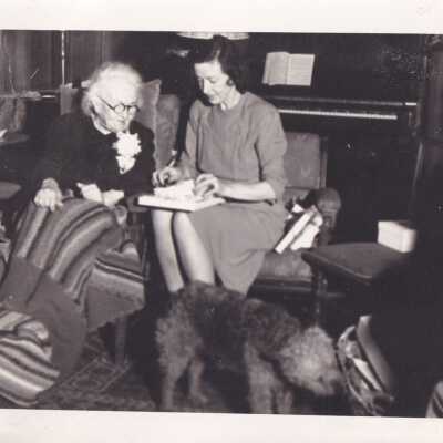 Emma and Helen Howen Gilliland