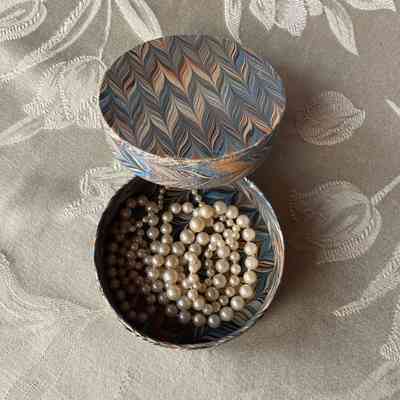 Pearl necklace