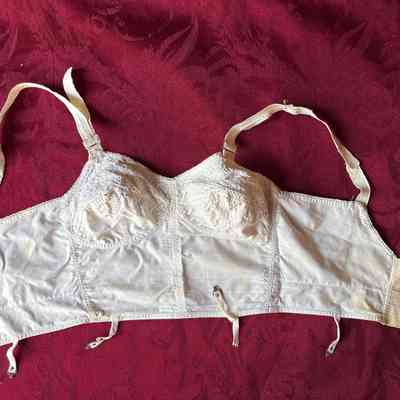 Brassiere