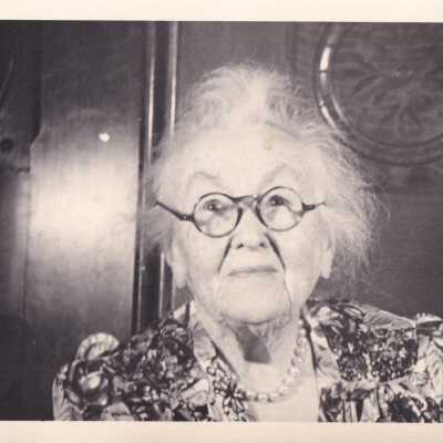 Emma, 1944