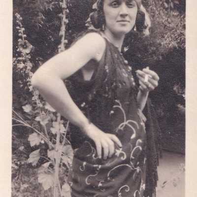 Emelita, 1920s, with Emma's shawl
