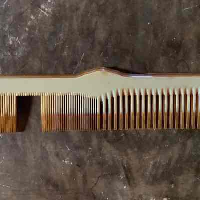 Ivory Pyralin Dubarry comb