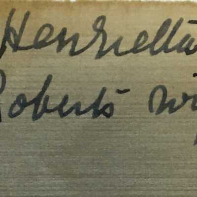 "Aunt Henrietta Cramer Uncle Roberts wife": paper tag found with case