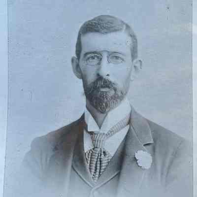 Portrait Edgar Cohen