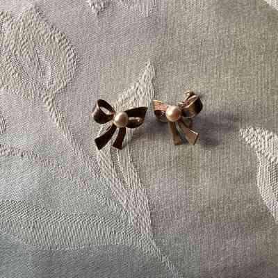 Bow Earrings