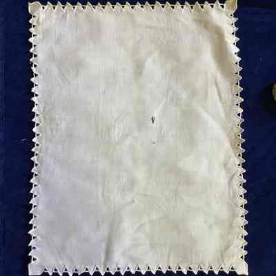 cotton textile with spiked edges