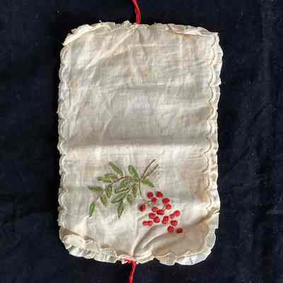 Decorated fabric with two ties