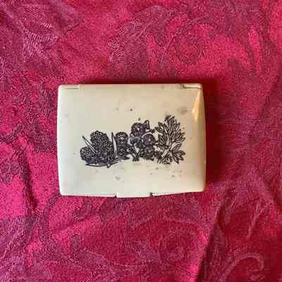 Compact Makeup Kit
