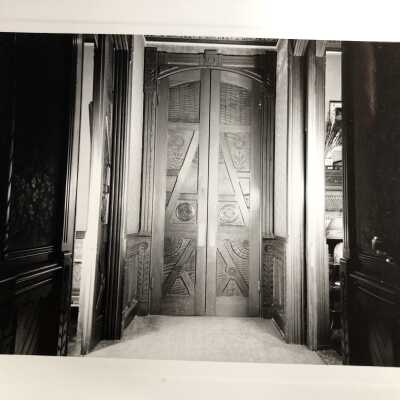 Front hall between dining room and library