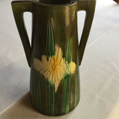 Green Vase with flower