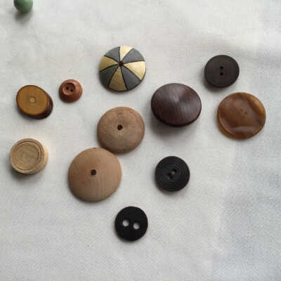 Wooden buttons