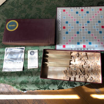 Scrabble Set