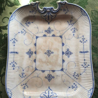 Serving Dish - broken handles