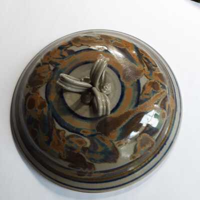 Lid for large casserole
