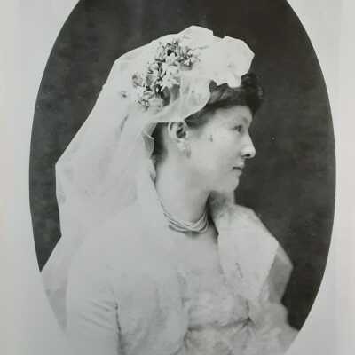 Emma in her wedding dress 1884