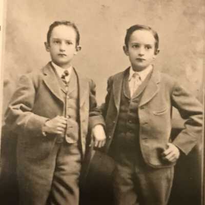 Augustus and Edward Bray: In suits and hats  maybe 12 yrs old?