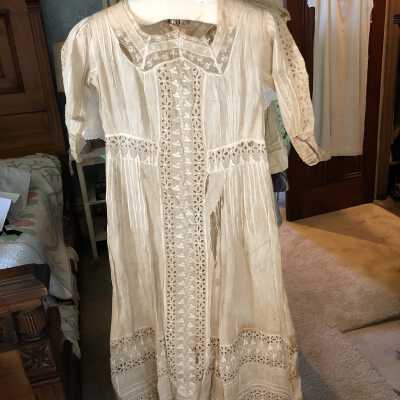 Dress, cotton eyelet, lace trim