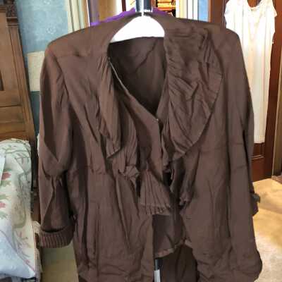 Jacket brown silk with 2017.193.1