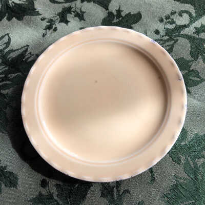 Small yellow plate