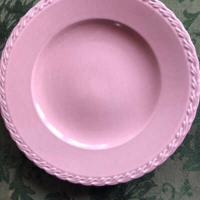 Large pink dish