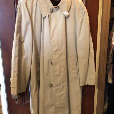 Rain coat. Men’s. Tan with brown fleece lining 