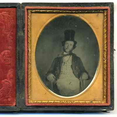 Young gentleman in top hat.