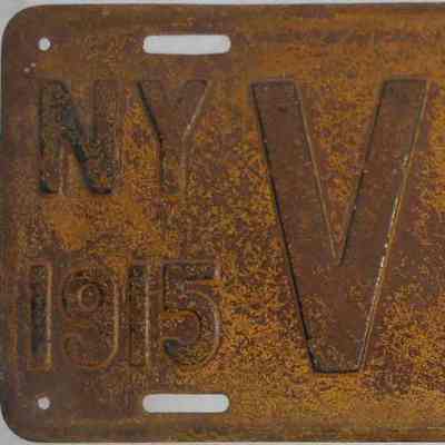 NY License Plate for R.Y. Durland's 1915 Oldsmobile "Four" Model 43
