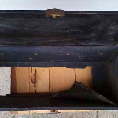 James Razey Box top - with lid open.
