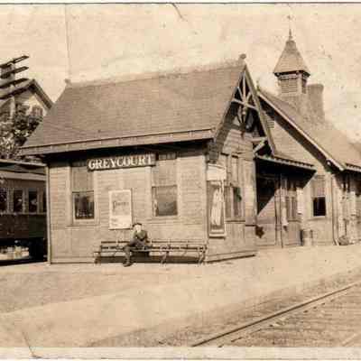 Greycourt Station
