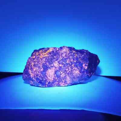 Fluorescent rock