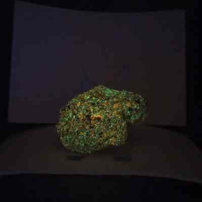 Fluorescent rock