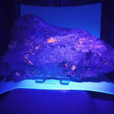 Fluorescent rock