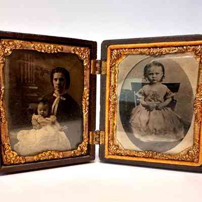 Annie Elizabeth Redd and Ella Redd Fontaine