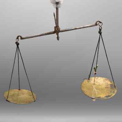 Apothecary Scale