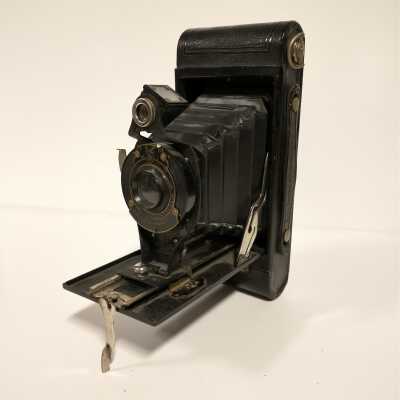 Camera - Silver Stand