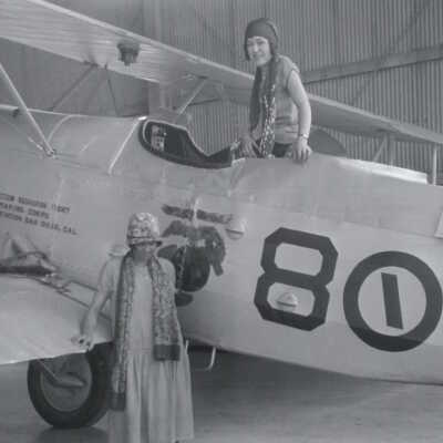 Susie and Lula in airplane