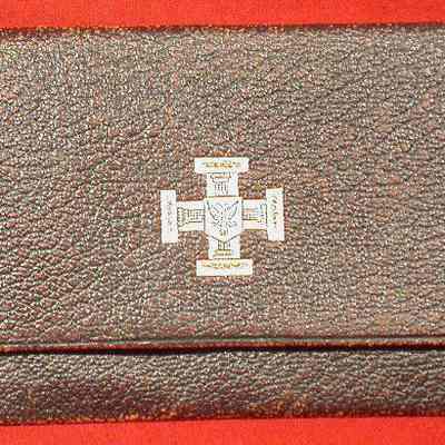 Leather certificat pouch for Cat. No. 003