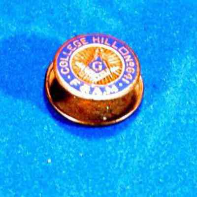 Pin, Fraternal: Lapel pin from College Hill Lodge #641. 7"16' diam. Blue border with Square & Compasses in center