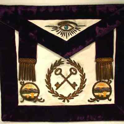 Apron: Grand Lodge apron, Grand Treasurer